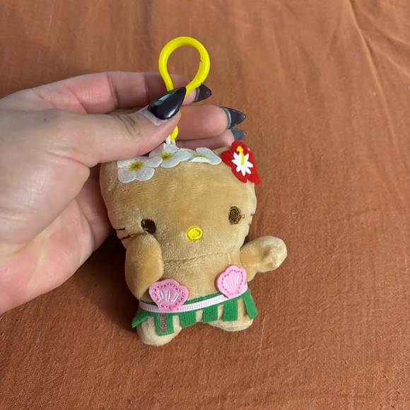 Hello Kitty Keychain Hawaiian Sanrio Hello Kitty Series Plush Toy Bag Clip - Picture 4 of 4